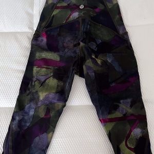 Lululemon Train Times multicolor 7/8 legging